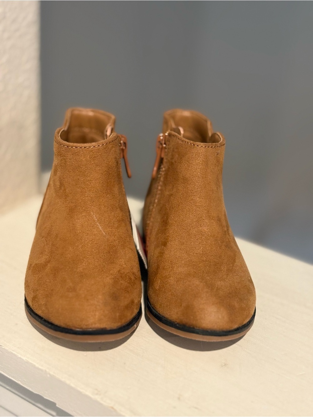 Cat & Jack Penelope Faux Suede Bootie Camel Unisex Kids Size 5 Flexible Outsole - Picture 3 of 6